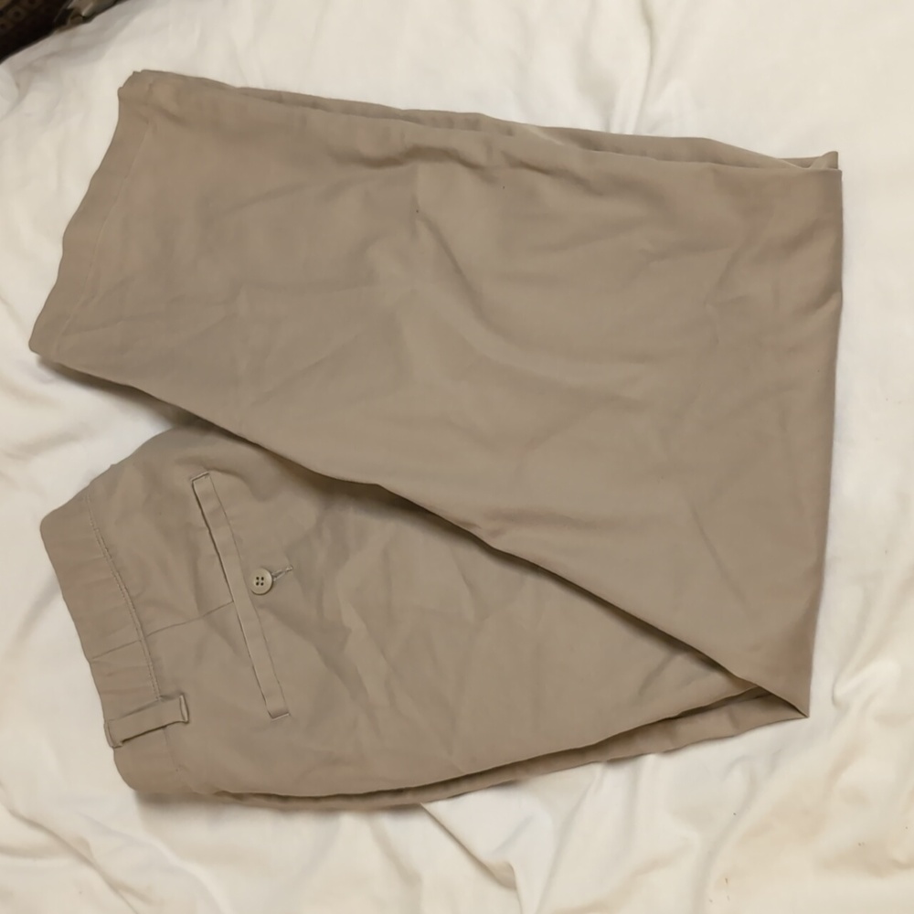 Men's 36 x 30 Under Armour dress pants